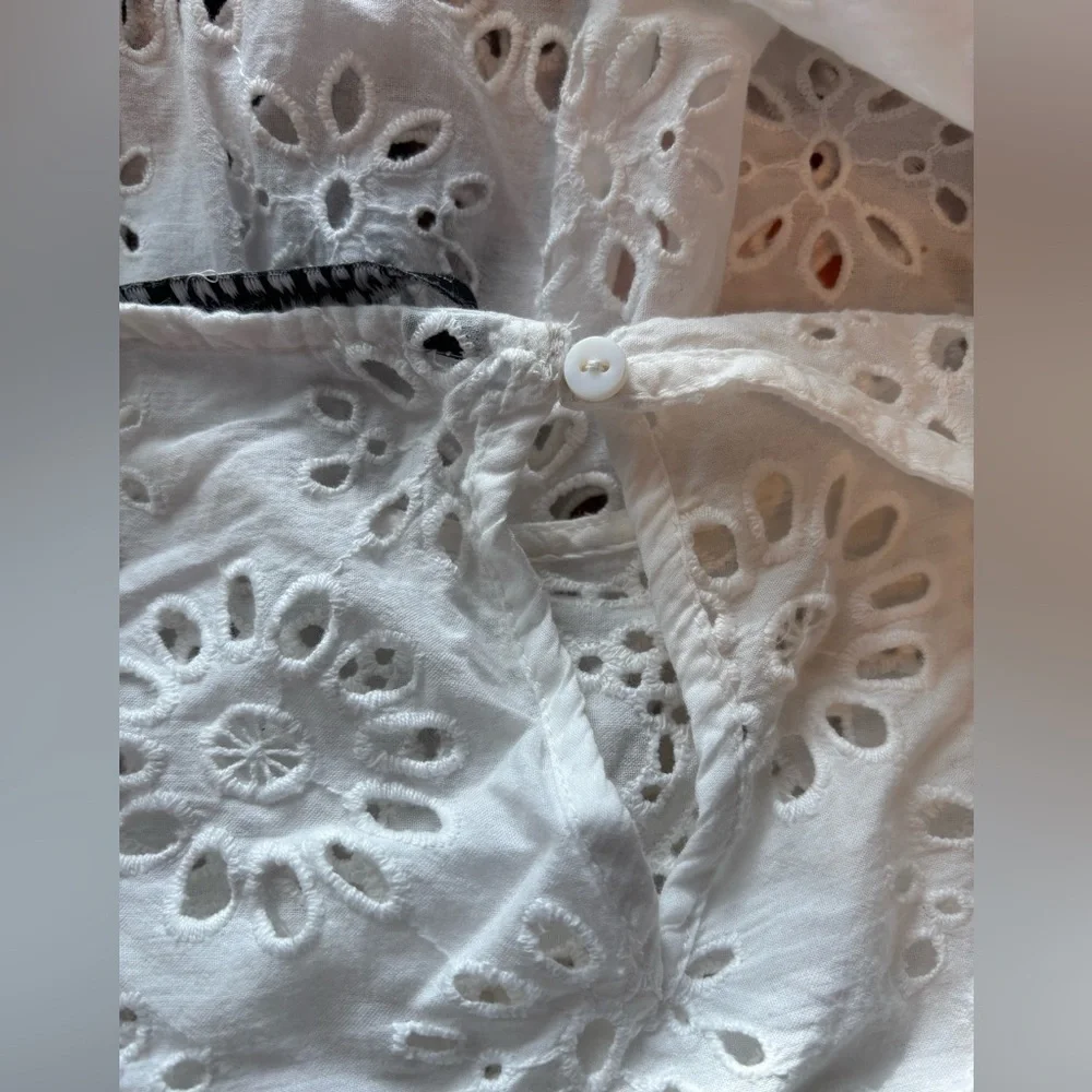 Zara Woman Long Sleeve Eyelet Ruffle Blouse Size Large - Excellent Condition